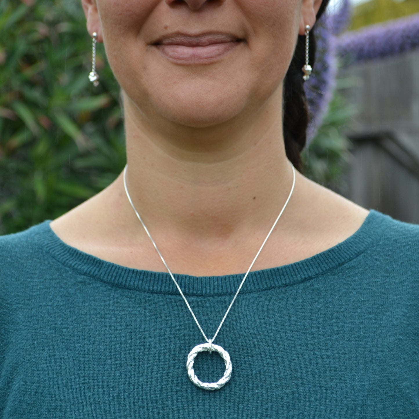 Unending Line Pendant